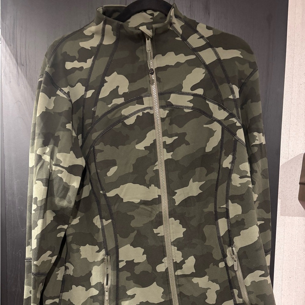 Lululemon jacket define Luon